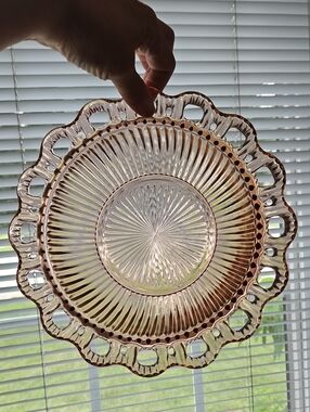 Pink Anchor Hocking DEPRESSION GLASS Serving Bowl - Old Colony Lace